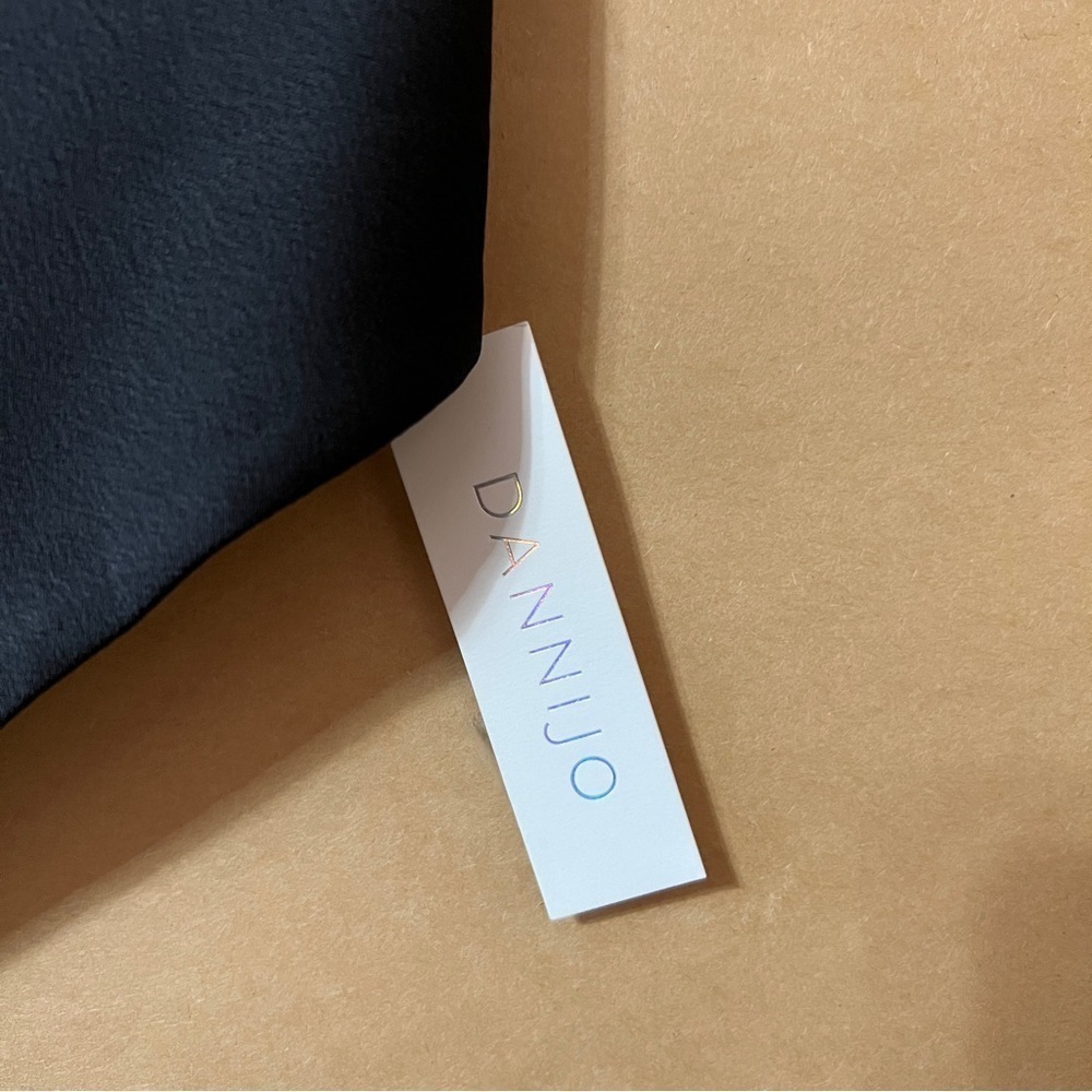 DANNIJO | NWT Noir Halter Scarf Top Tie Neck Open Back Top Satin Crepe Size M - Picture 8 of 15